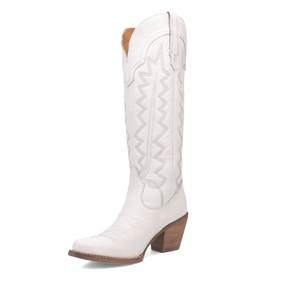 dingo Shoes - New in Box Dingo 1969 High Cotton Leather Western Cowgirl Boots — White Size 9